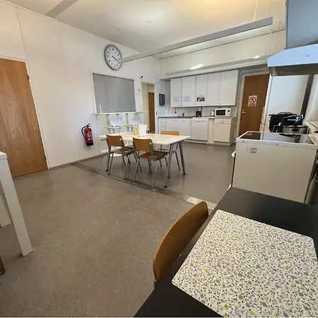 Hostel Hmi Smart Group 220 *